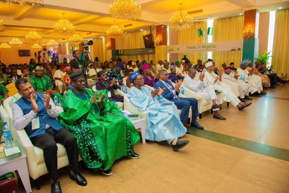 MAN AGM exhibition moment