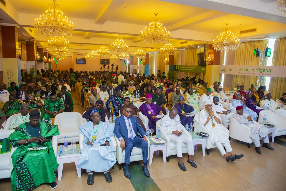 MAN AGM exhibition moment