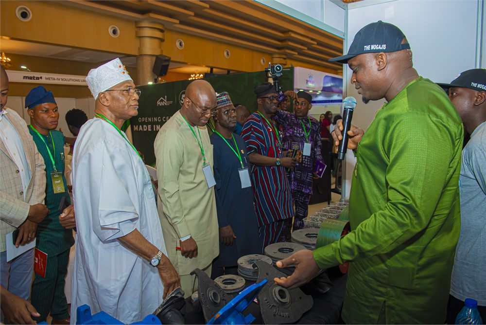 MAN AGM exhibition moment